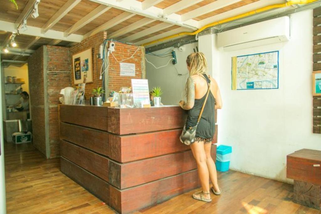 The Street Hostel Bangkok Eksteriør billede