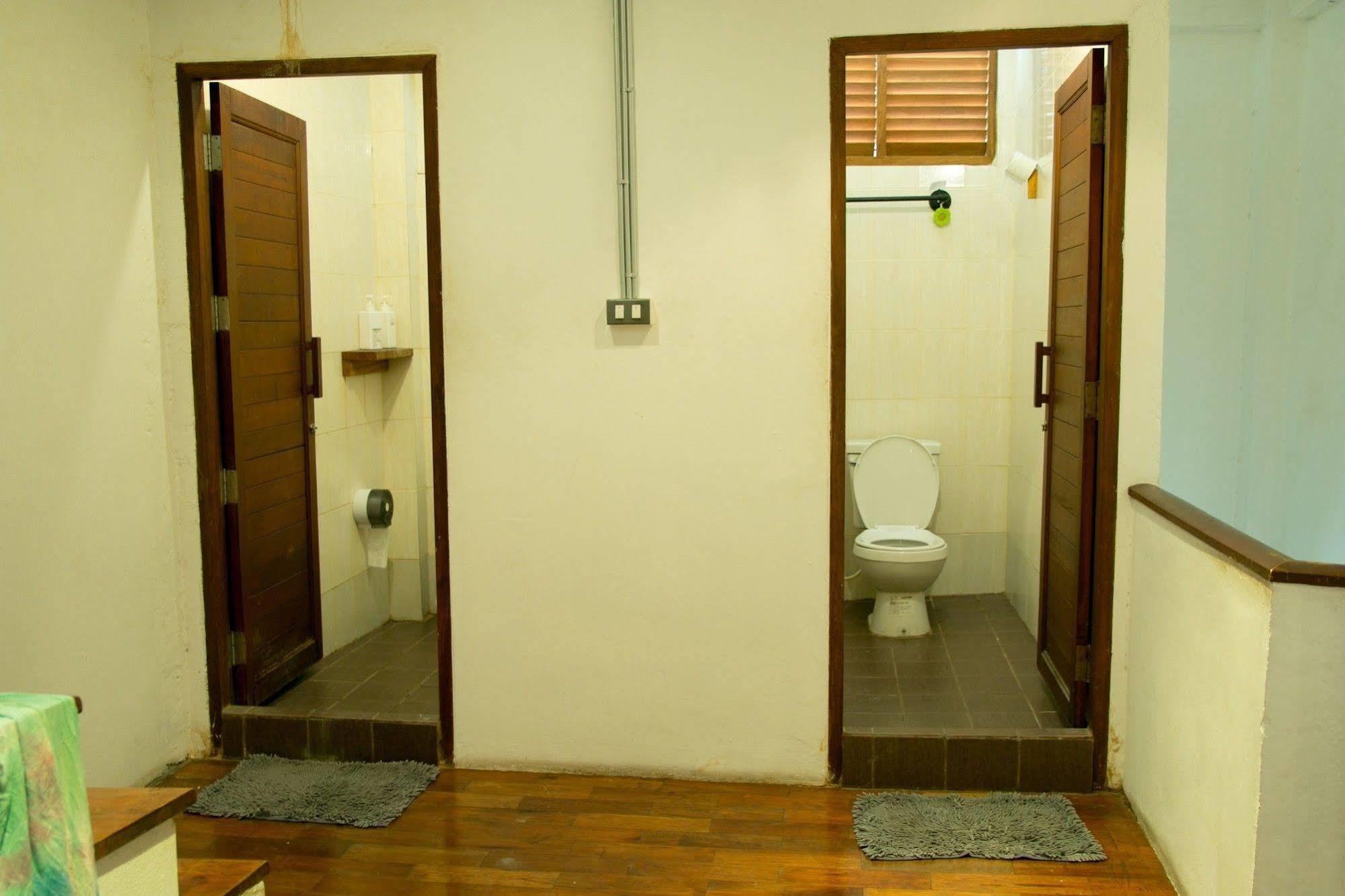 The Street Hostel Bangkok Eksteriør billede